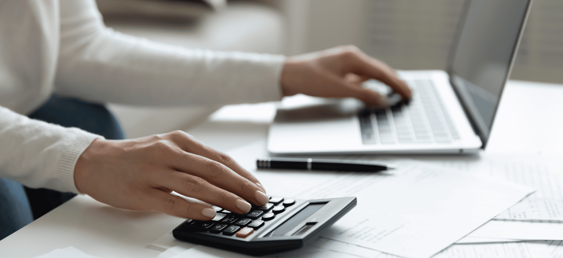 What’s the difference between cash accounting and traditional accounting?